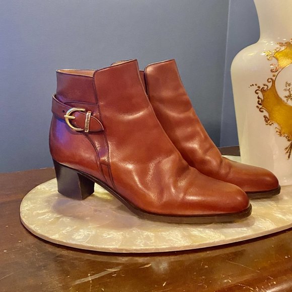 Russell & Bromley Gorgeous Chestnut Leather Heeled Ankle Boots - Picture 2 of 11